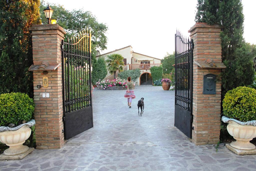 Podere Il Giurato Fauglia ภายนอก รูปภาพ