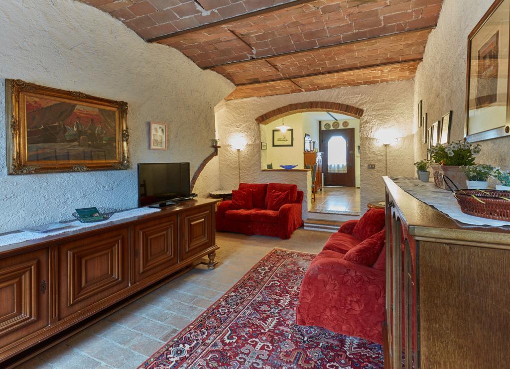 Podere Il Giurato Fauglia ภายนอก รูปภาพ